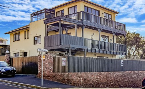 House in Fish Hoek, South Peninsula, Cape Town 1