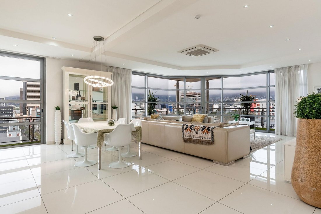 Apartment in City Centre, City Bowl, Cape Town 4 - 19109853