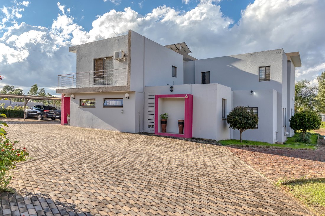 House in Rant-En-Dal, Krugersdorp, Gauteng 3 - 19110216