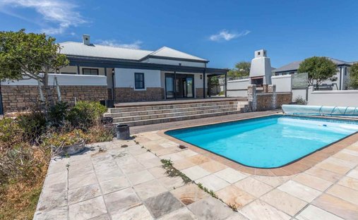 House in Melkbosstrand, Blaauwberg, Cape Town 1