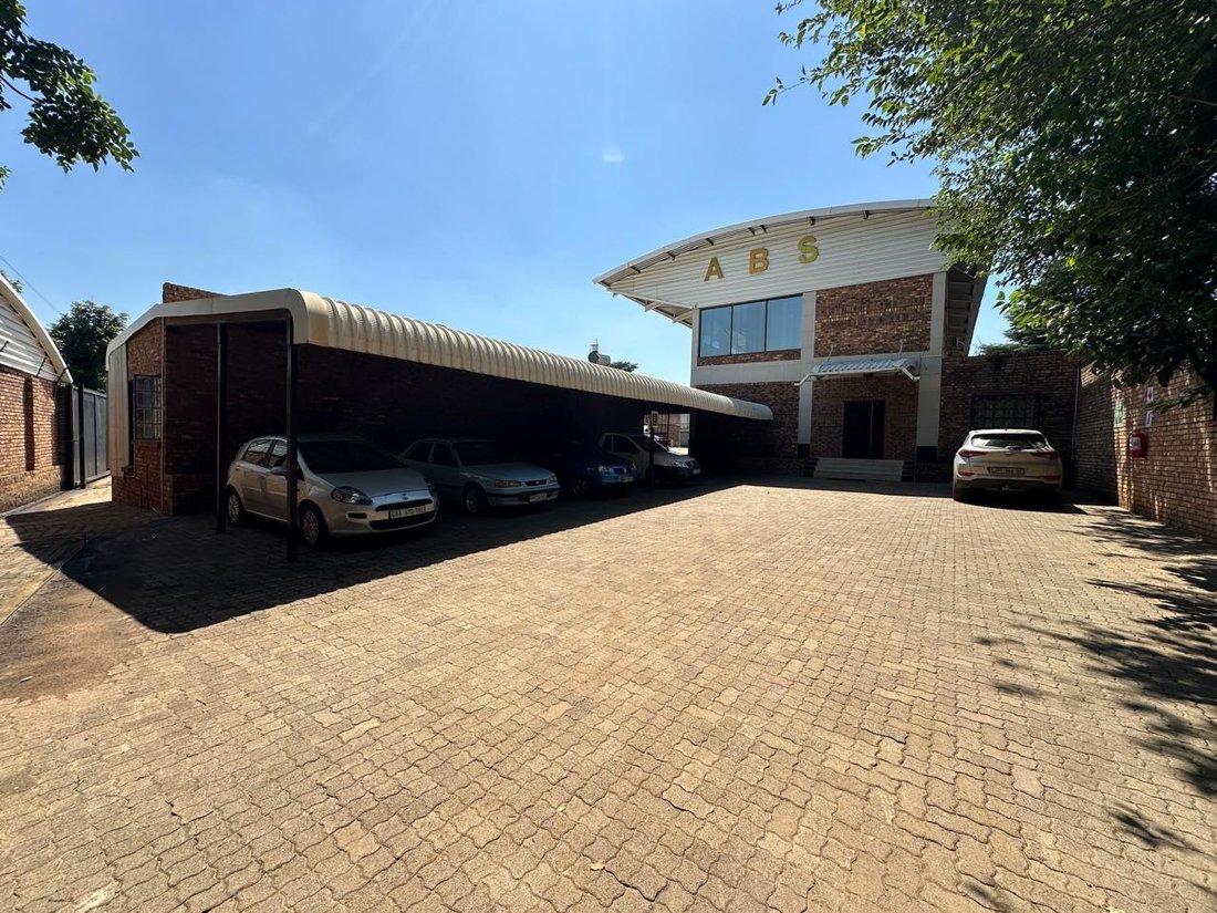 Pretoria, Gauteng, South Africa 1 - 19109841