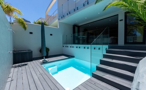 House in City Centre, City Bowl, Cape Town 1