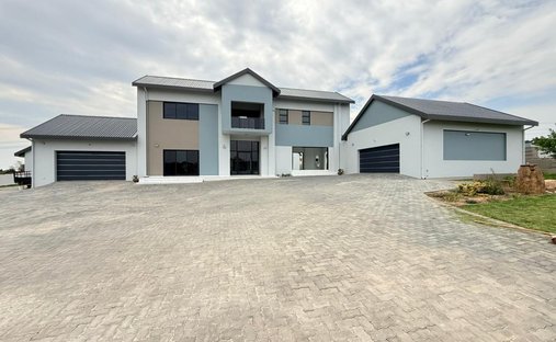 House in Blue Hills 397-Jr, Gauteng, South Africa 1