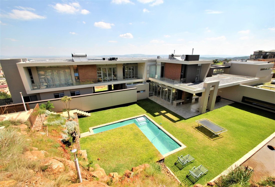 House in Johannesburg, Gauteng, South Africa 1 - 19109864