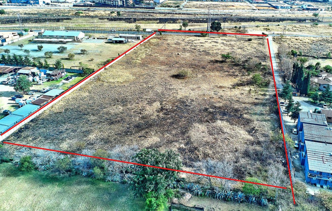 Land in Midrand, Gauteng, South Africa 3 - 19109962