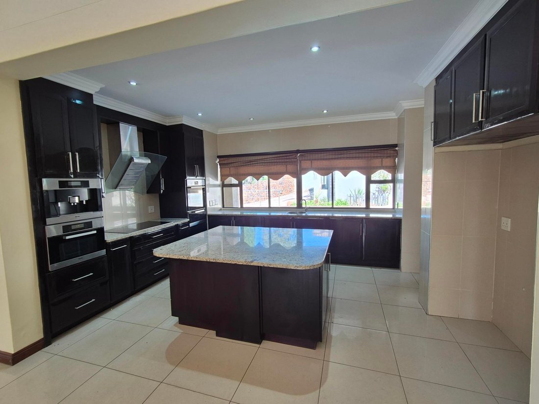 House in Pretoria, Gauteng, South Africa 5 - 19109753