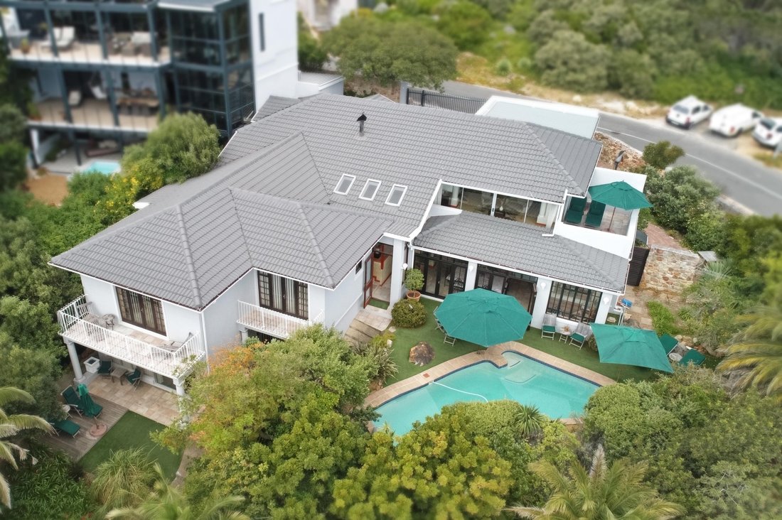 House in City Centre, City Bowl, Cape Town 2 - 19109747