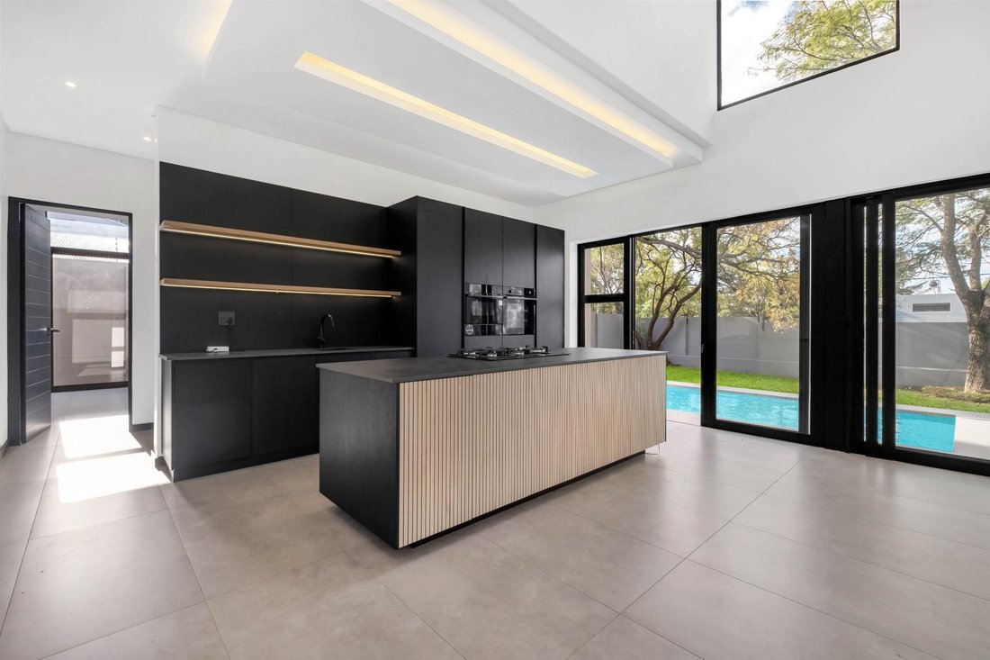 House in Alexandra, Gauteng, South Africa 5 - 19109710