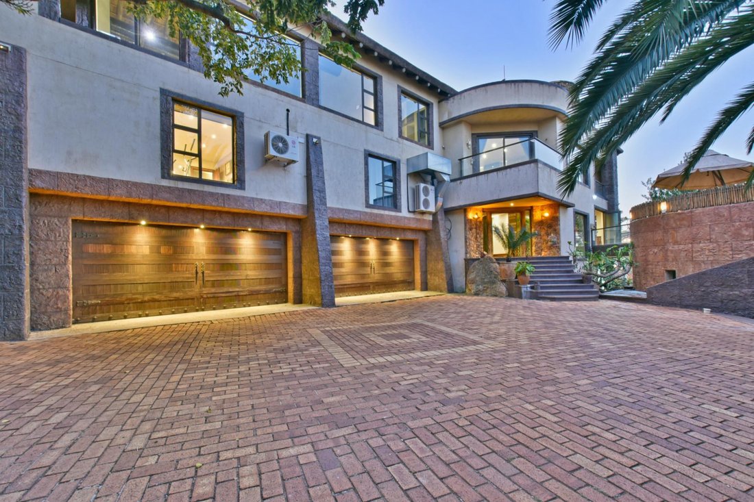 House in Johannesburg, Gauteng, South Africa 2 - 19109928
