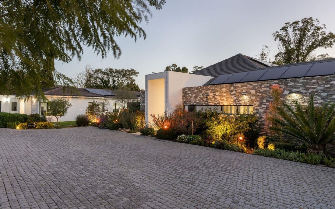 House in Firgrove Rural, Helderberg, Cape Town 2 - 19110173