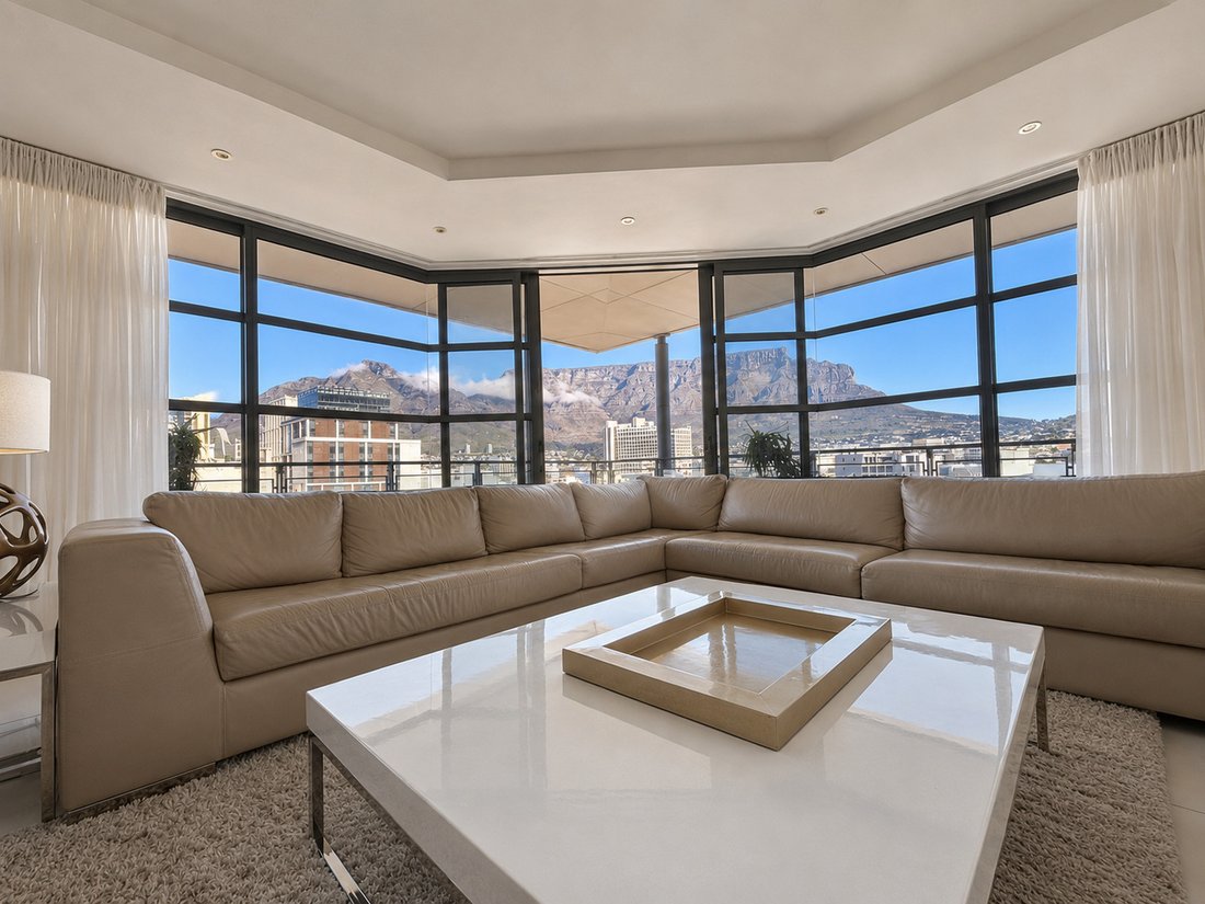 Apartment in City Centre, City Bowl, Cape Town 3 - 19109853