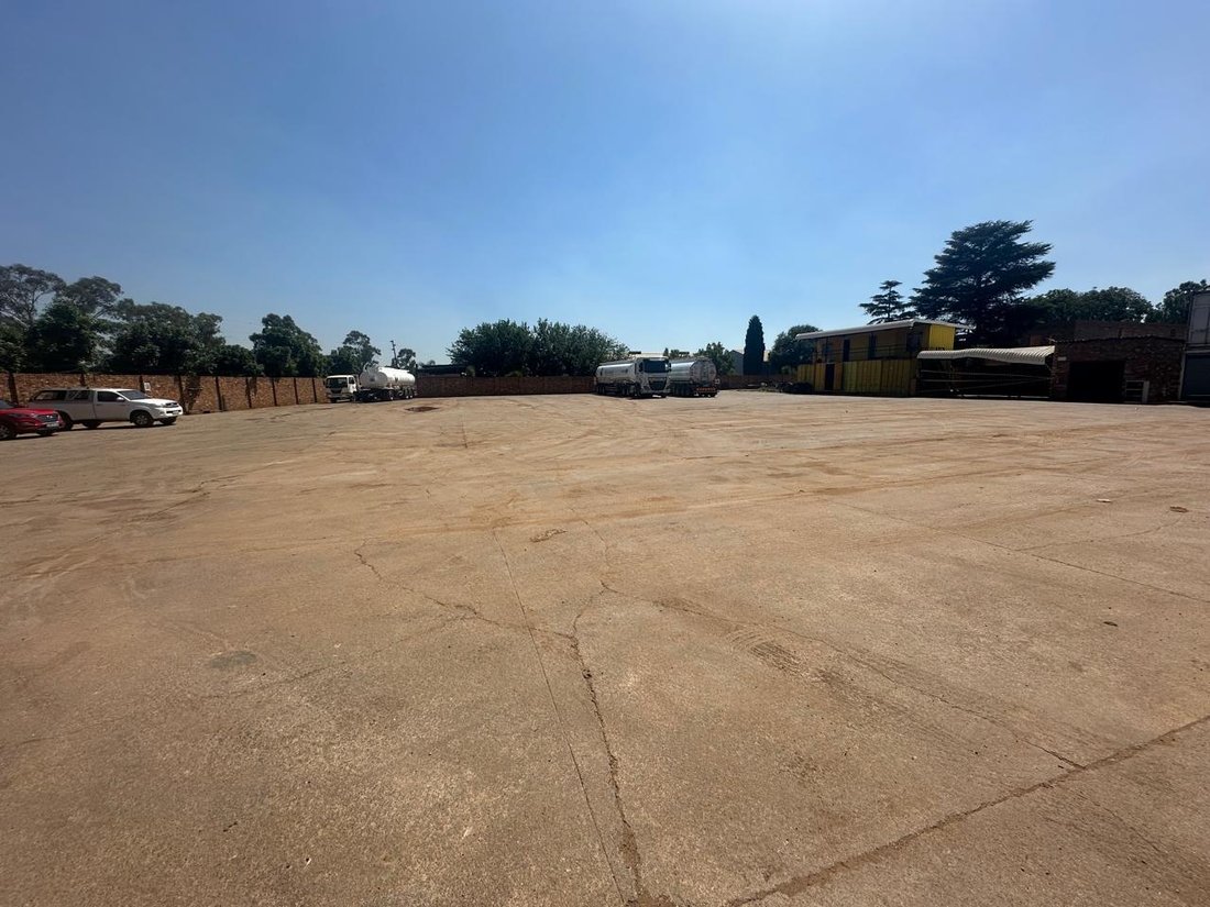 Pretoria, Gauteng, South Africa 2 - 19109841