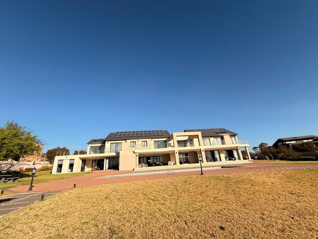 Haus in Halfway House Estate, Gauteng, Südafrika 1 - 19110041