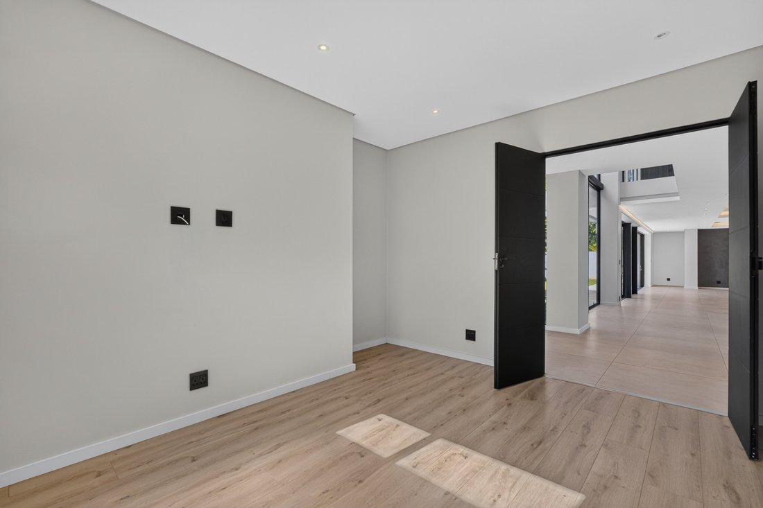 House in Alexandra, Gauteng, South Africa 5 - 19109862