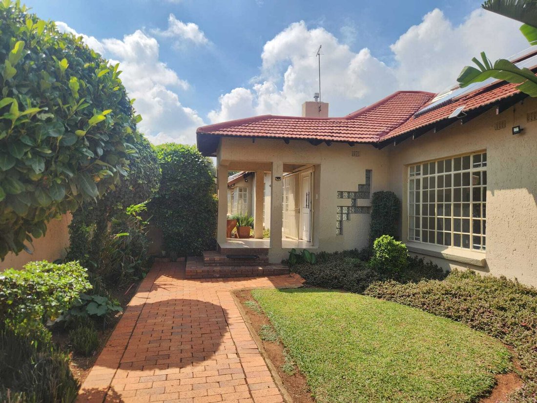 Haus in Bedfordview, Gauteng, Südafrika 2 - 19109728