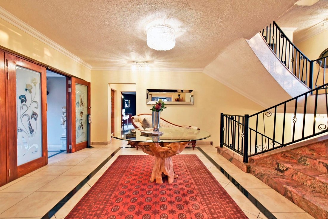 House in Johannesburg, Gauteng, South Africa 2 - 19109897