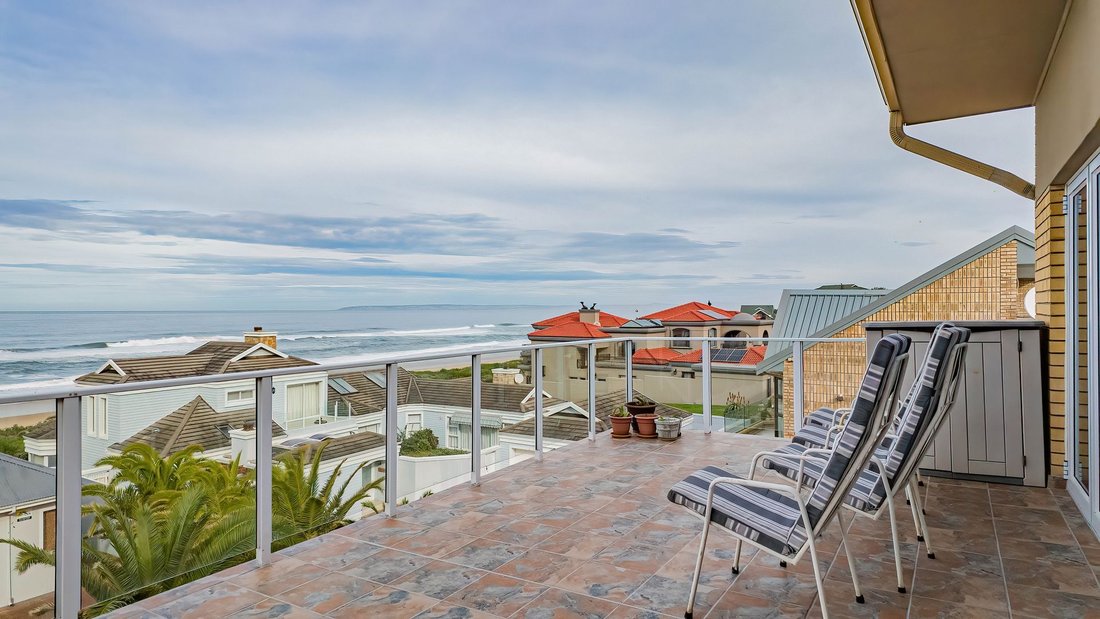 House in Outeniqua Strand, Western Cape, South Africa 1 - 19109950