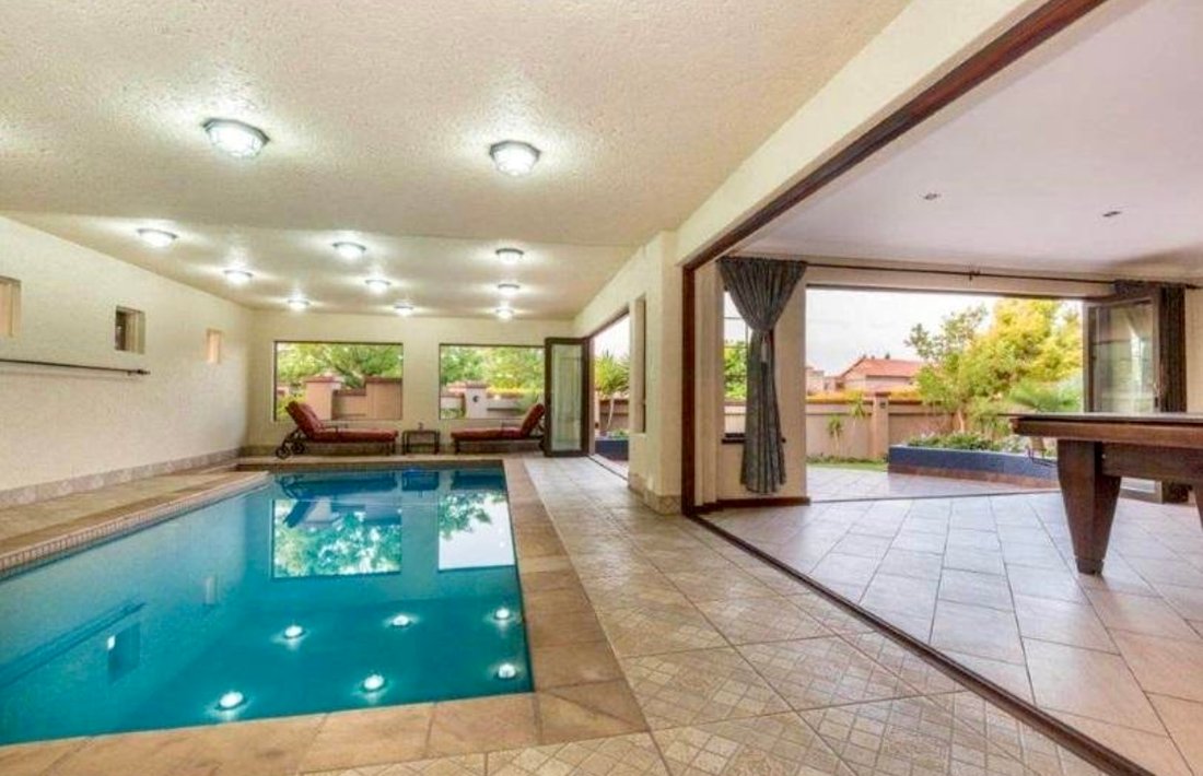 Sunderland Ridge AH, Gauteng, South Africa 2 - 19109797