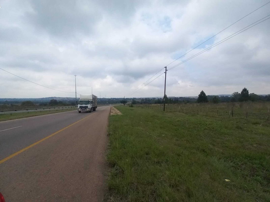Land in Sunderland Ridge AH, Gauteng, South Africa 5 - 19109986