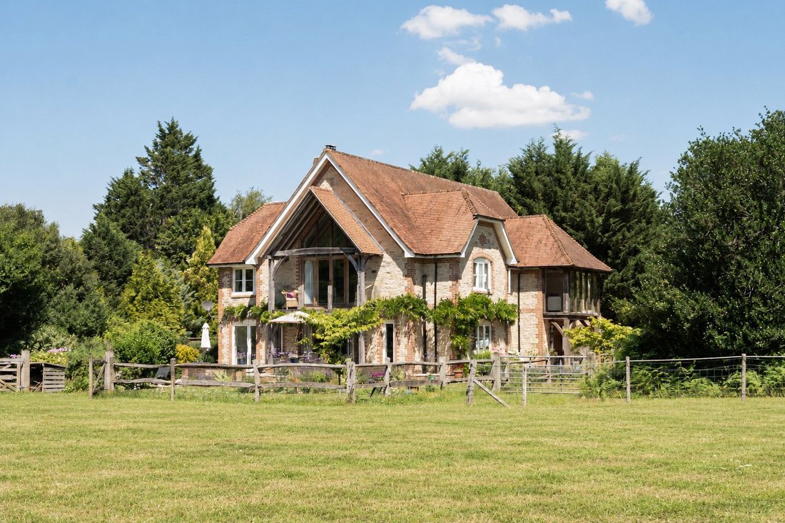 House in Bordon, Whitehill, England 1 - 19112667
