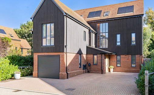 Haus in Surrey, England 1