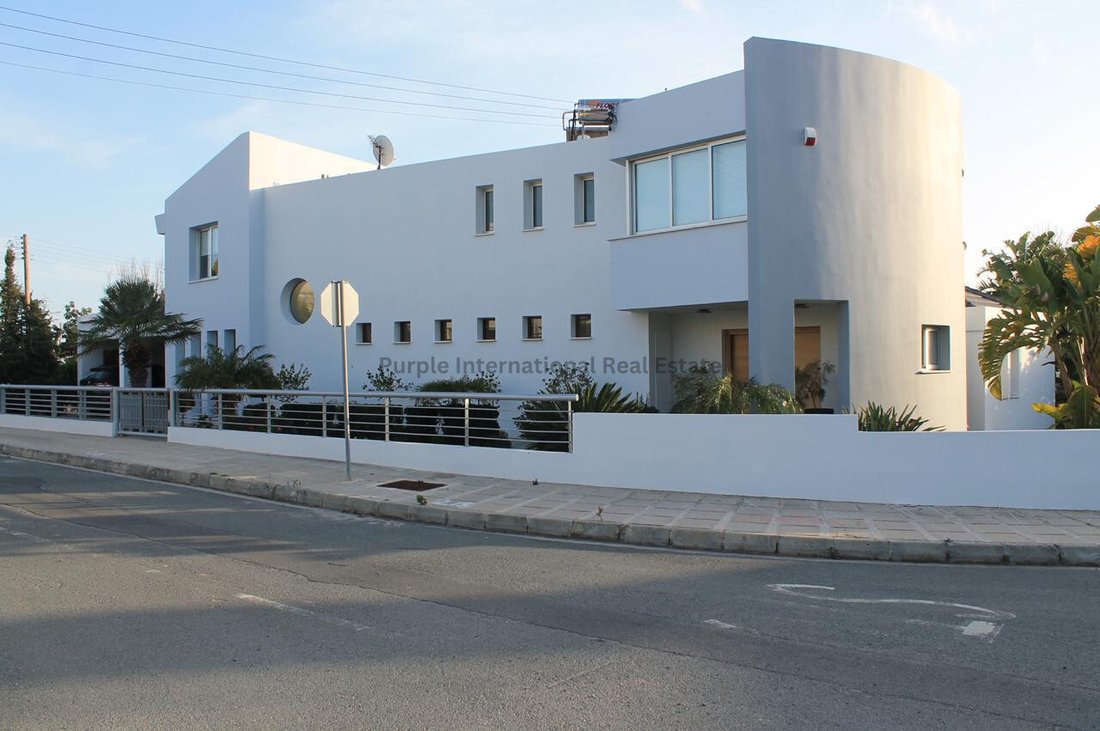 Villa en Pafos, Distrito de Pafos, Chipre 1 - 19111084