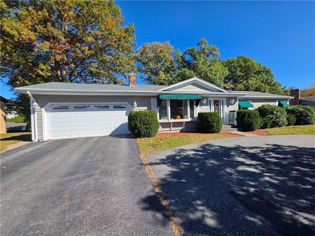 House in Smithfield, Rhode Island, United States 1 - 19113411
