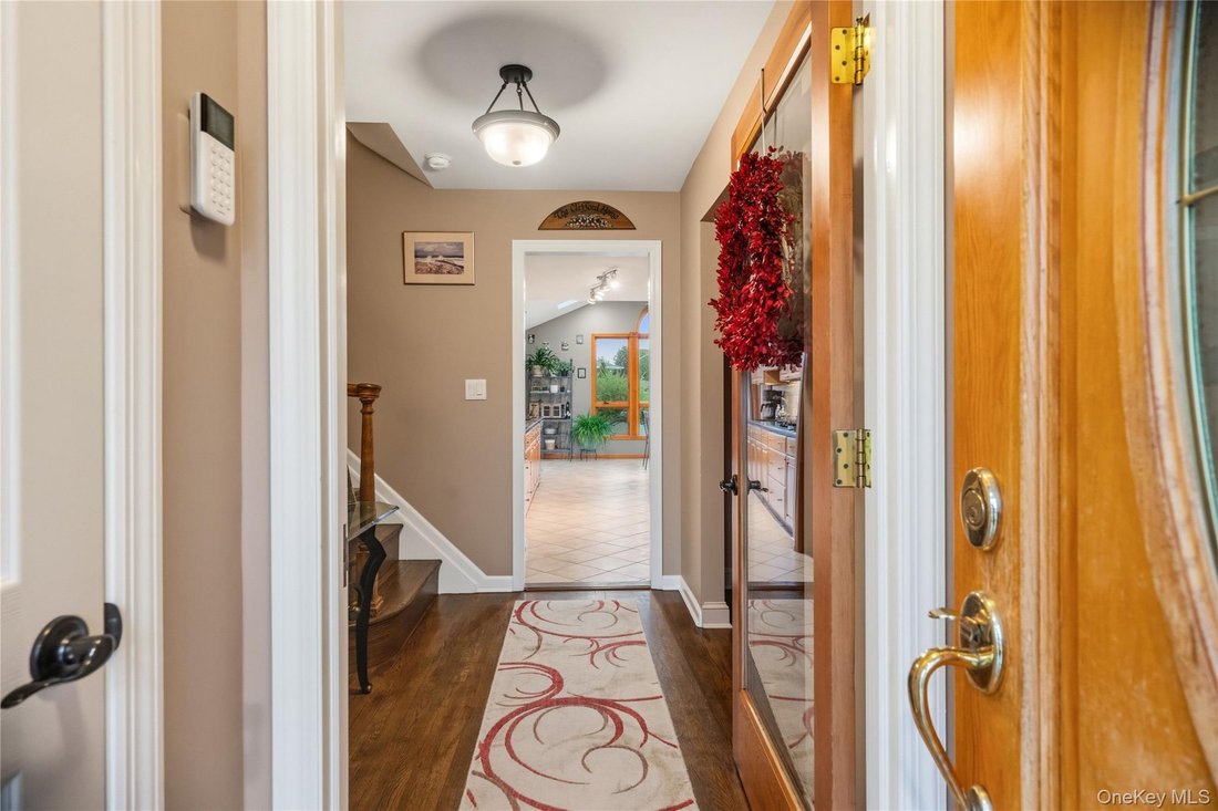 House in Massapequa Park, New York, United States 3 - 19115537