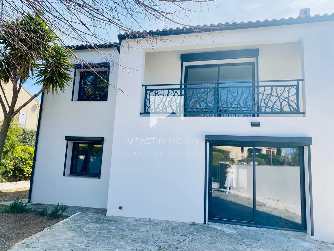 Villa in Hyères, Provence-Alpes-Côte d'Azur, Frankreich 1 - 19111275