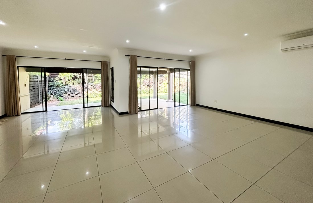 Casa en Umhlanga Ridge, KwaZulu-Natal, Sudáfrica 3 - 19116764