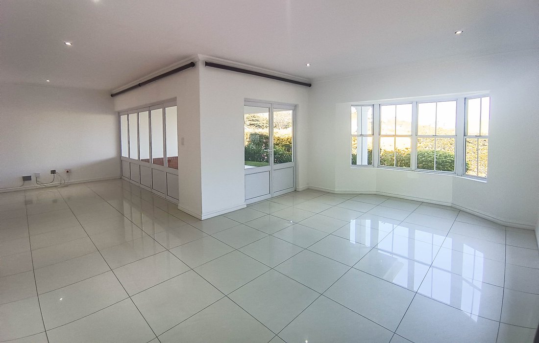 Townhouse en Mount Edgecombe Country Estate 1, KwaZulu-Natal, Sudáfrica 3 - 19116724
