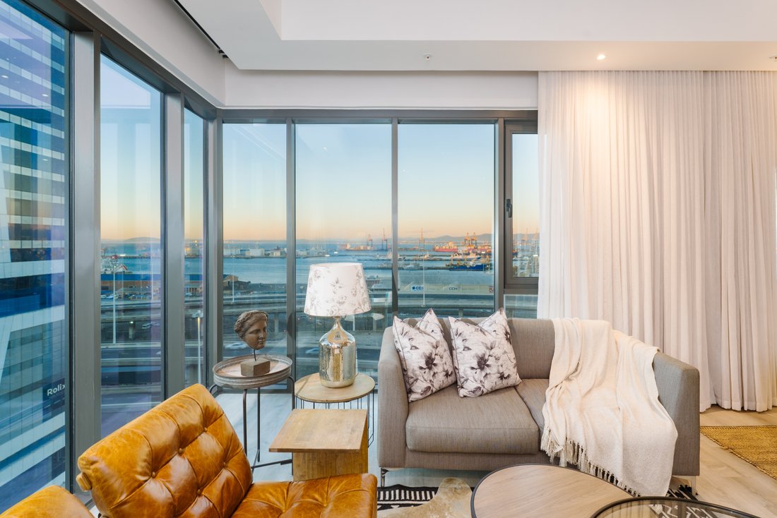 Apartment in Foreshore, City Bowl, Cape Town 3 - 19116649