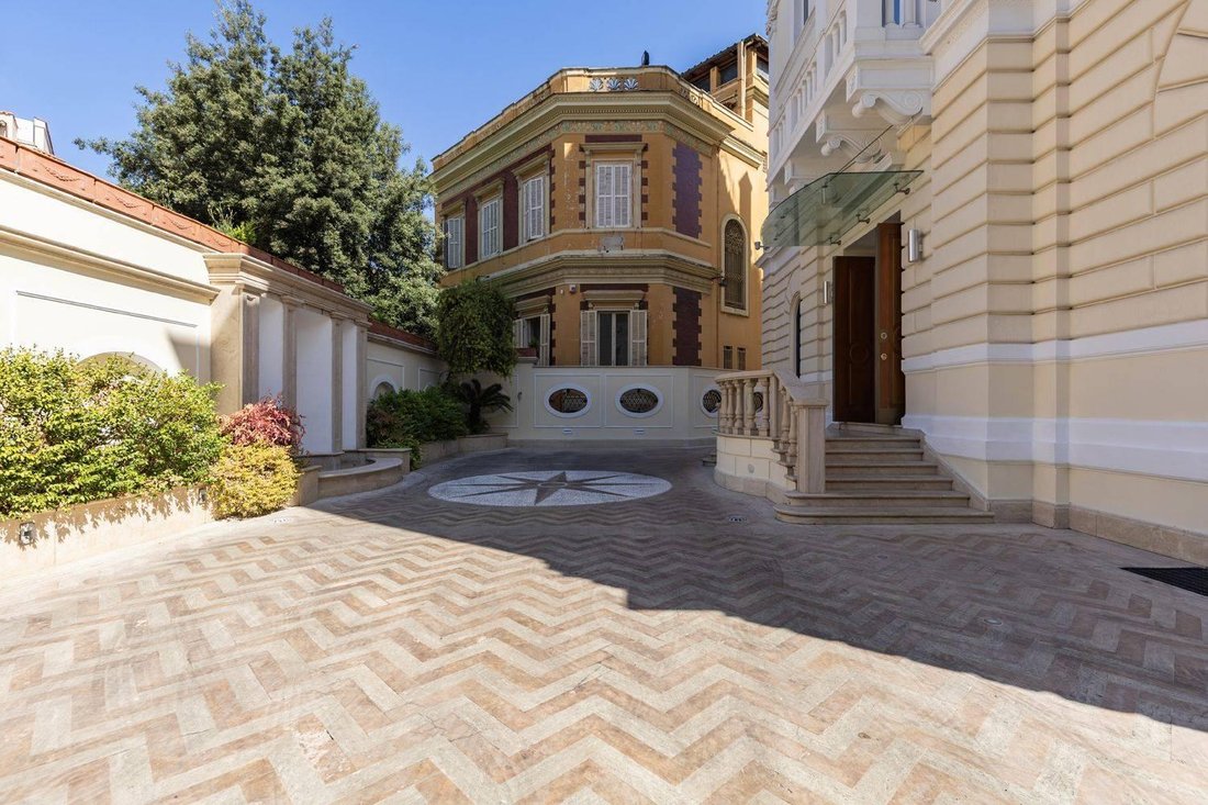 Schloss in Poliklinik, Rom, Italien 4 - 17704771