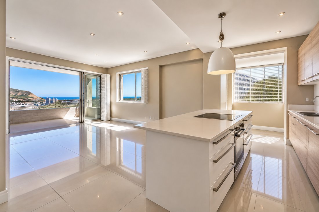 Apartment in Vredehoek, City Bowl, Cape Town 1 - 19116821