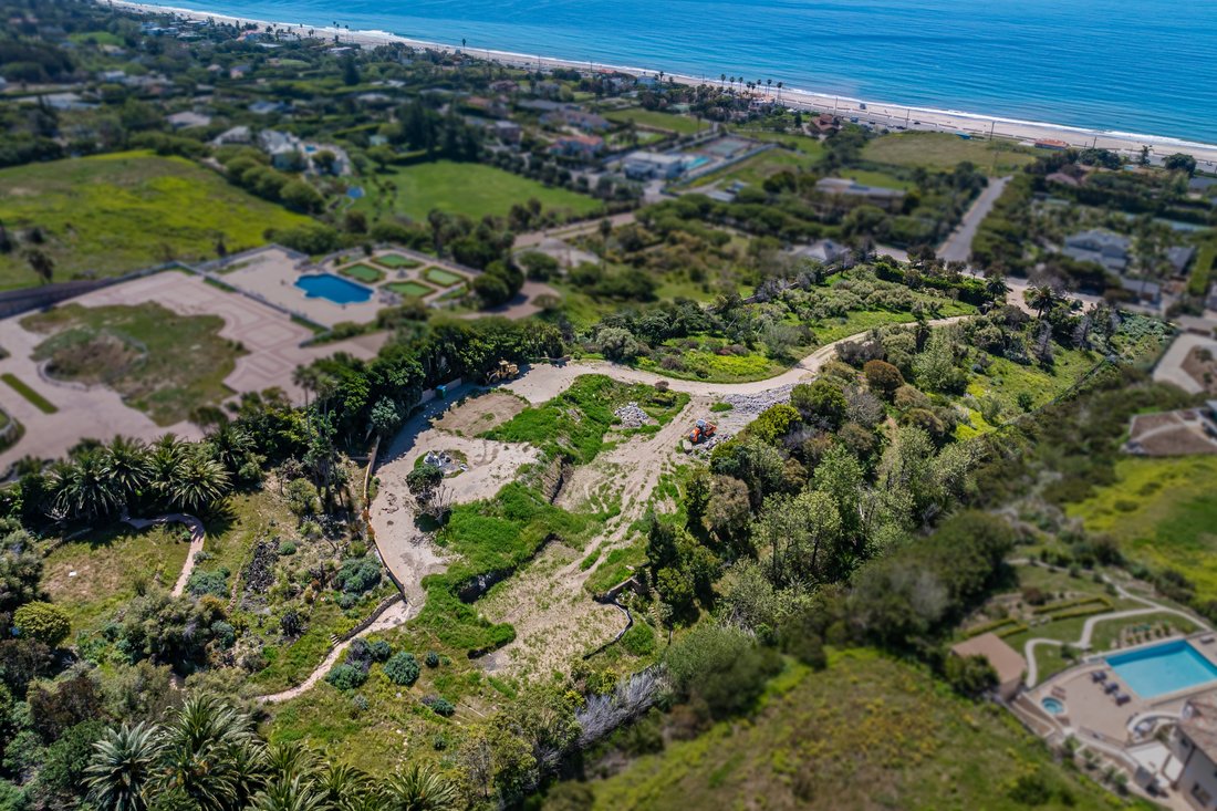 Land in Malibu, California, United States 5 - 19111389