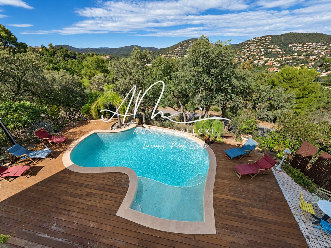 Villa en La Londe-les-Maures, Provenza-Alpes-Costa Azul, Francia 2 - 19111886