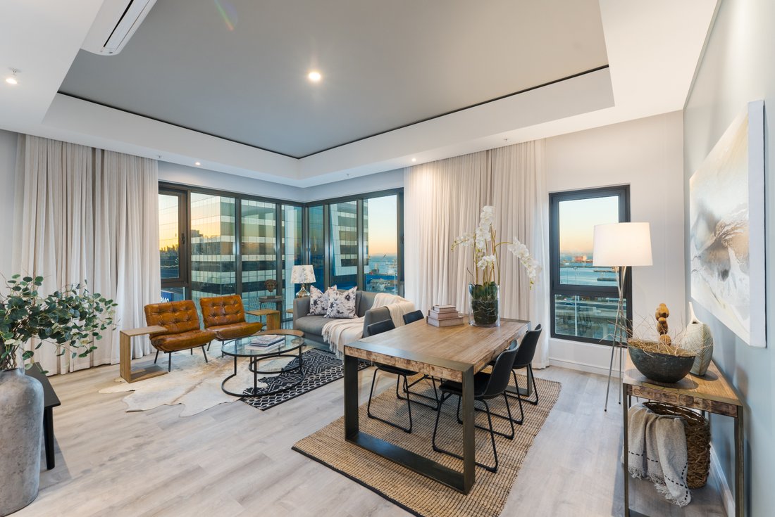 Apartment in Foreshore, City Bowl, Cape Town 2 - 19116649
