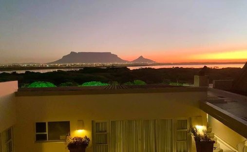 House in Flamingo Vlei, Blaauwberg, Cape Town 1