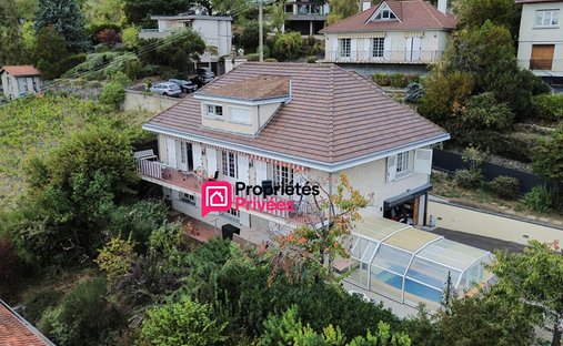 Villa en Clermont-Ferrand, Auvernia-Ródano-Alpes, Francia 1