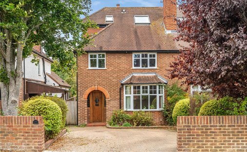 Haus in Onslow Village, Guildford, England 1