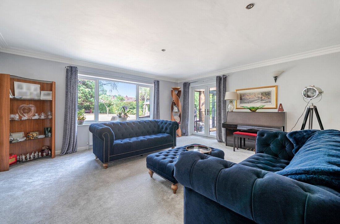 Haus in Surrey, England 3 - 19112511