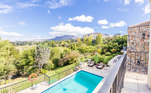 House in Constantia, Southern Suburbs, Cape Town 1