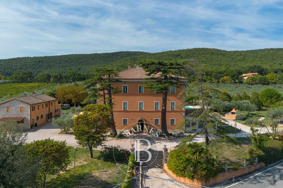 Appartamento a Gualdo Cattaneo, Umbria, Italia 4 - 19087237