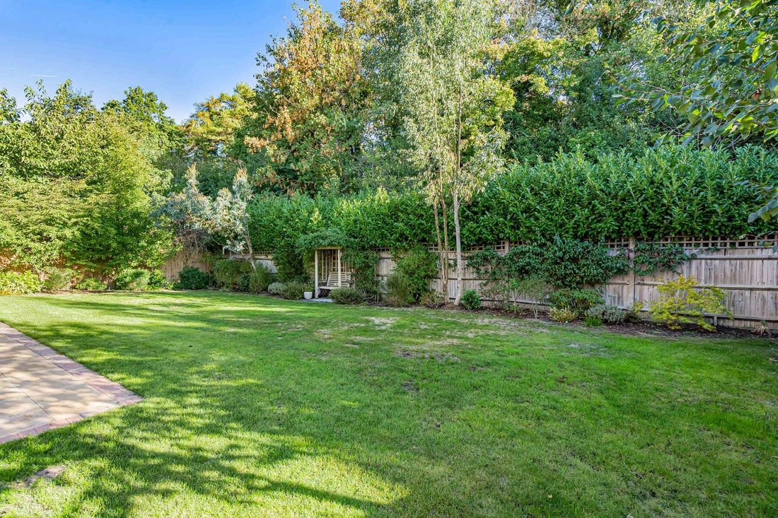 Casa en Surrey, Inglaterra 4 - 19112681