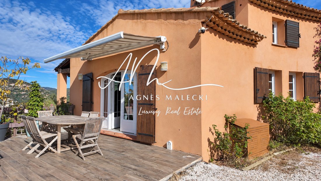 Villa en La Londe-les-Maures, Provenza-Alpes-Costa Azul, Francia 3 - 19111886