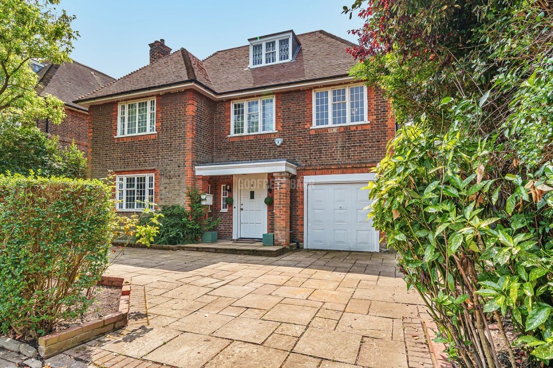 Casa en Hampstead Garden Suburb, Municipio de Barnet, Inglaterra 1 - 19113680
