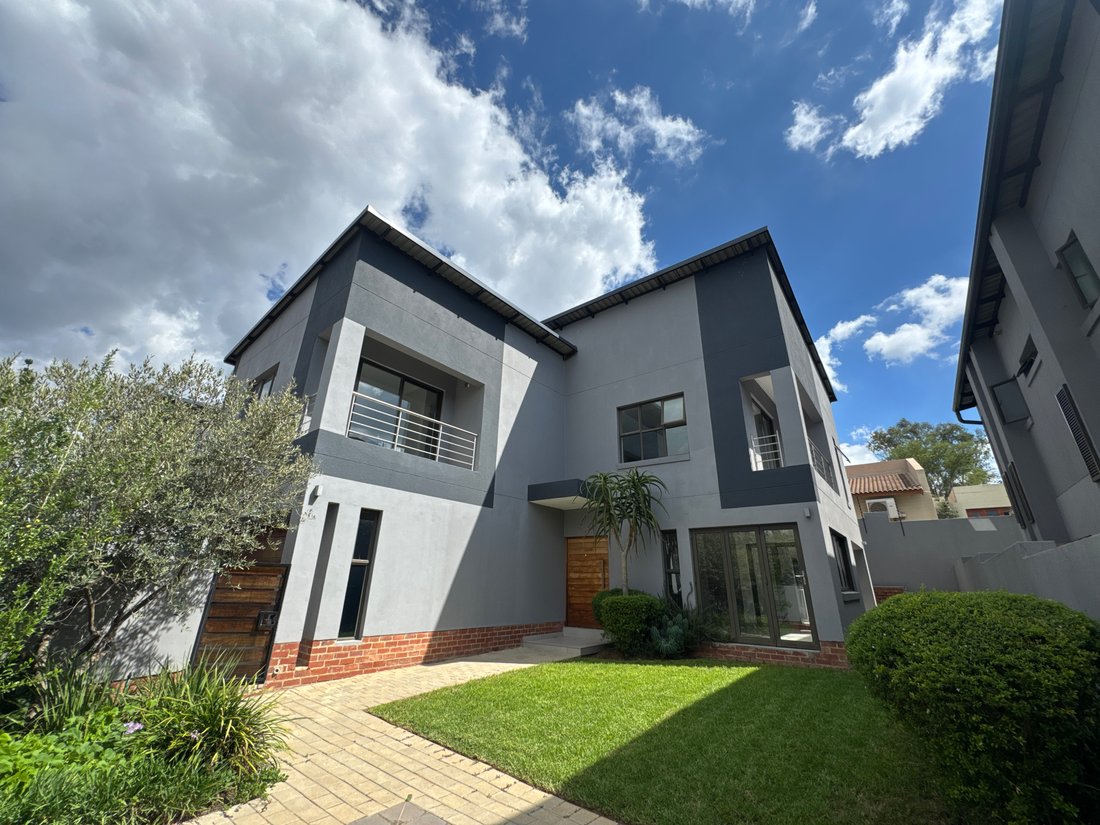 Casa de Campo en Bryanston, Gauteng, Sudáfrica 1 - 19116662