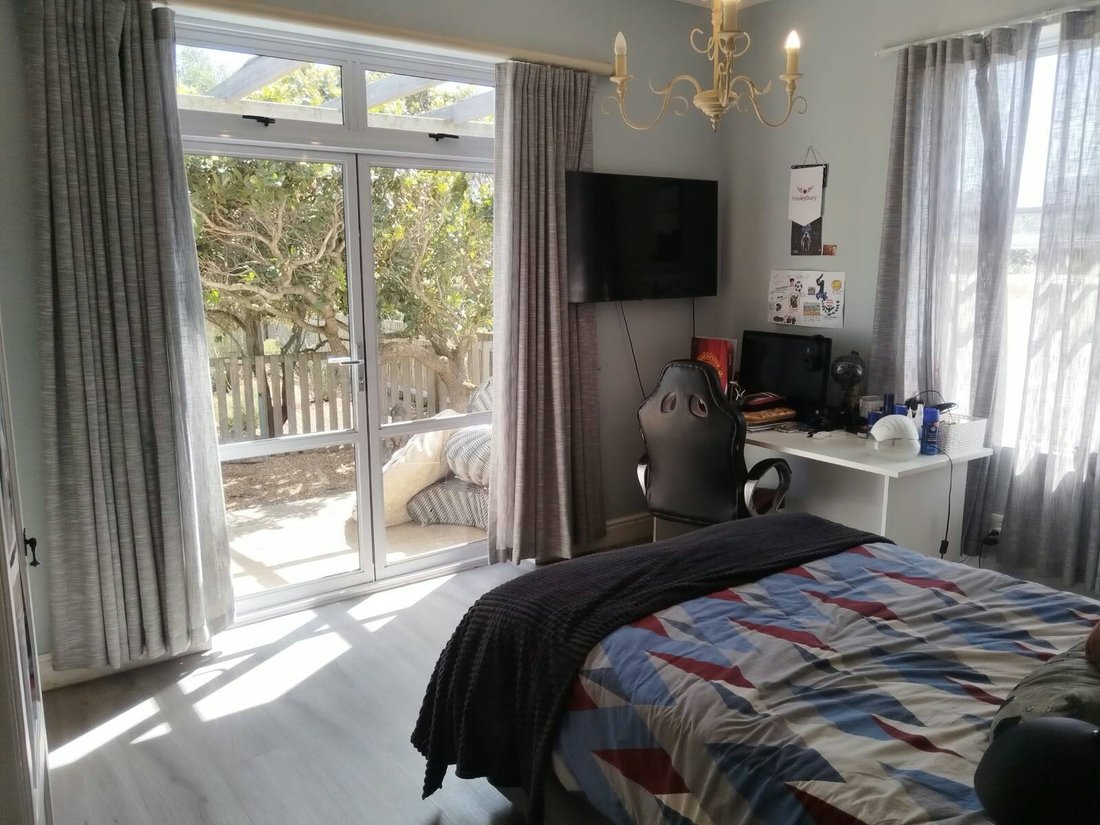 Casa en Boskloof Eco Estate, Helderberg, Ciudad del Cabo 4 - 19116828