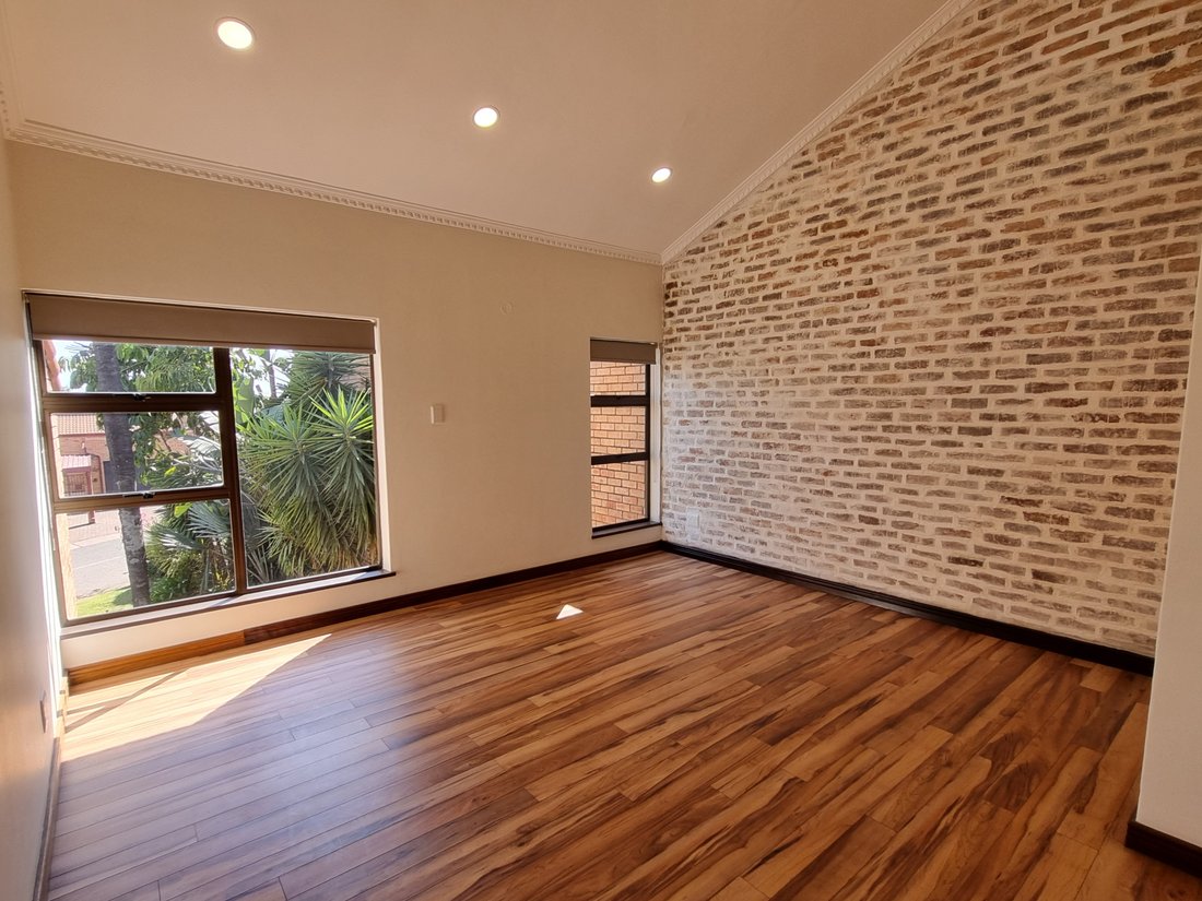Maisons de campagne à Waterkloof Heights, Gauteng, Afrique du Sud 3 - 19116621