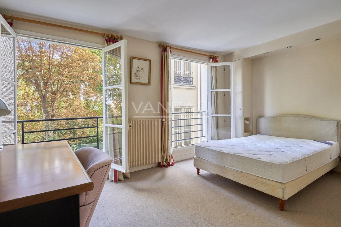 Appartement à Saint Thomas d'Aquin, Paris 7e Arrondissement, Paris 3 - 19111619